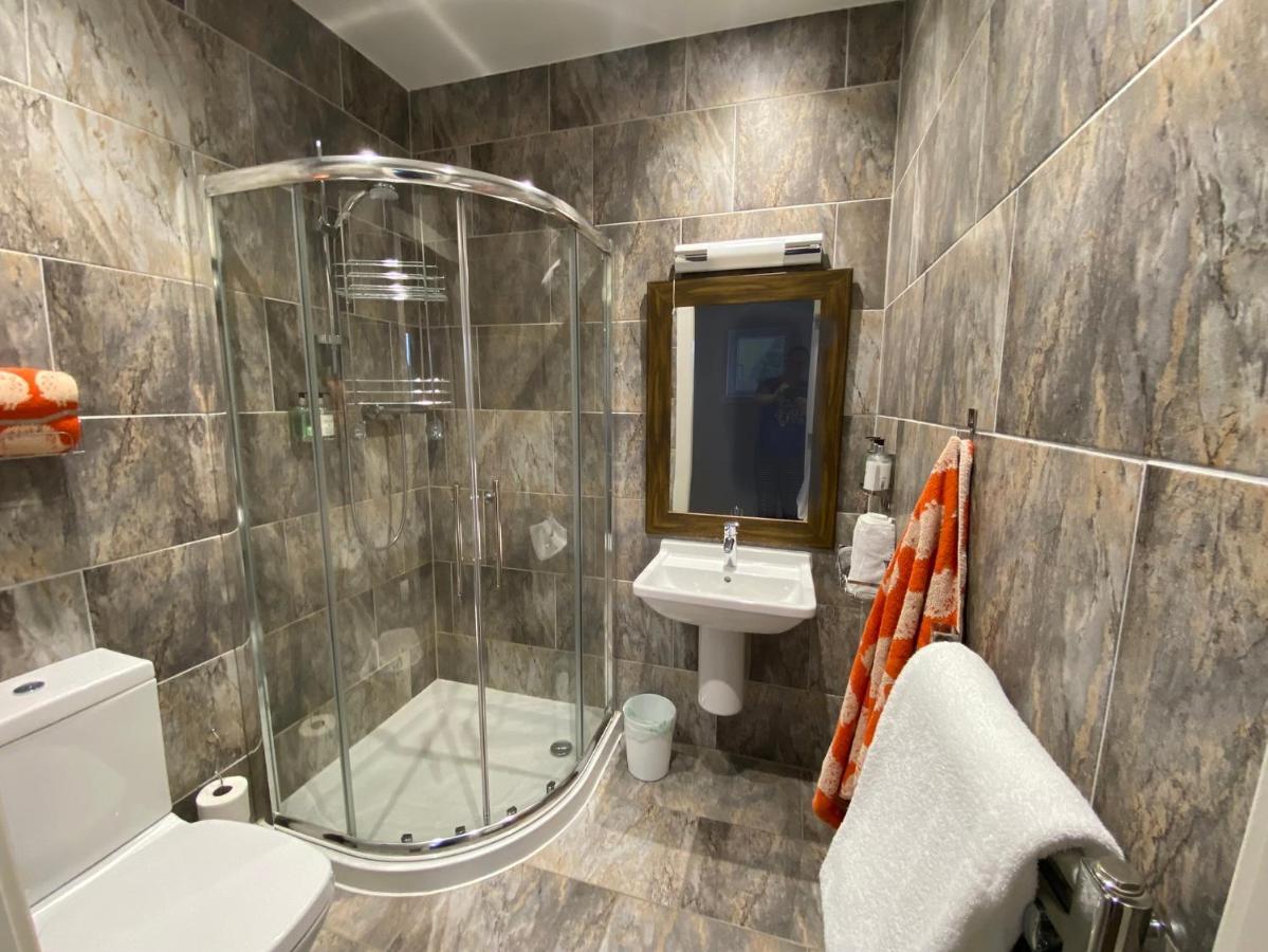 The Lodge At Muir Estate Thornhill  Bagian luar foto